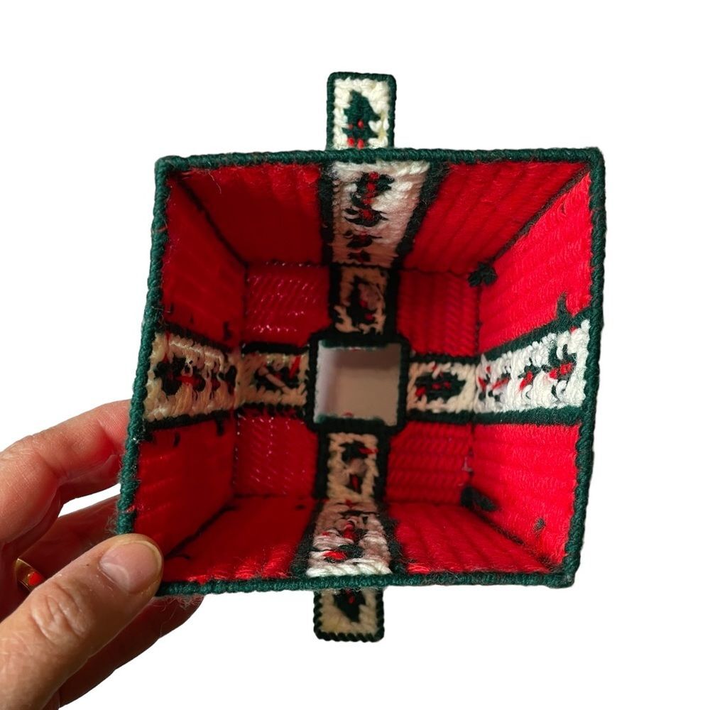Christmas handmade cross stitch tissue box cover - Picture 5 of 6